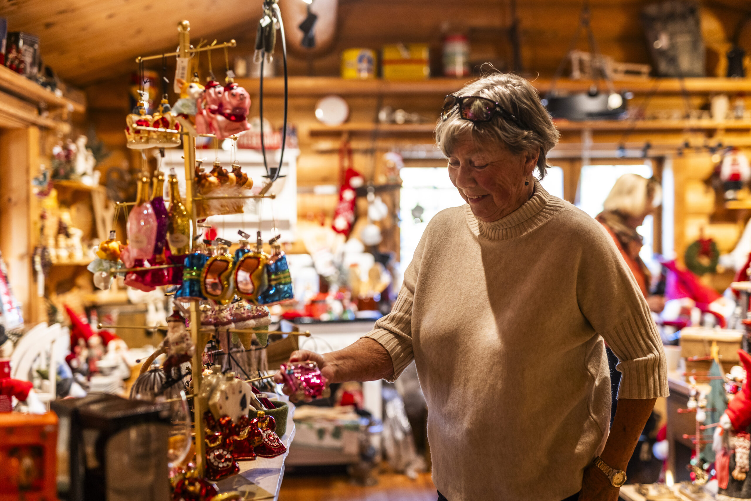 Vrådal_RAISFOTO_C2__2277, Nisseloftet, dame_ja