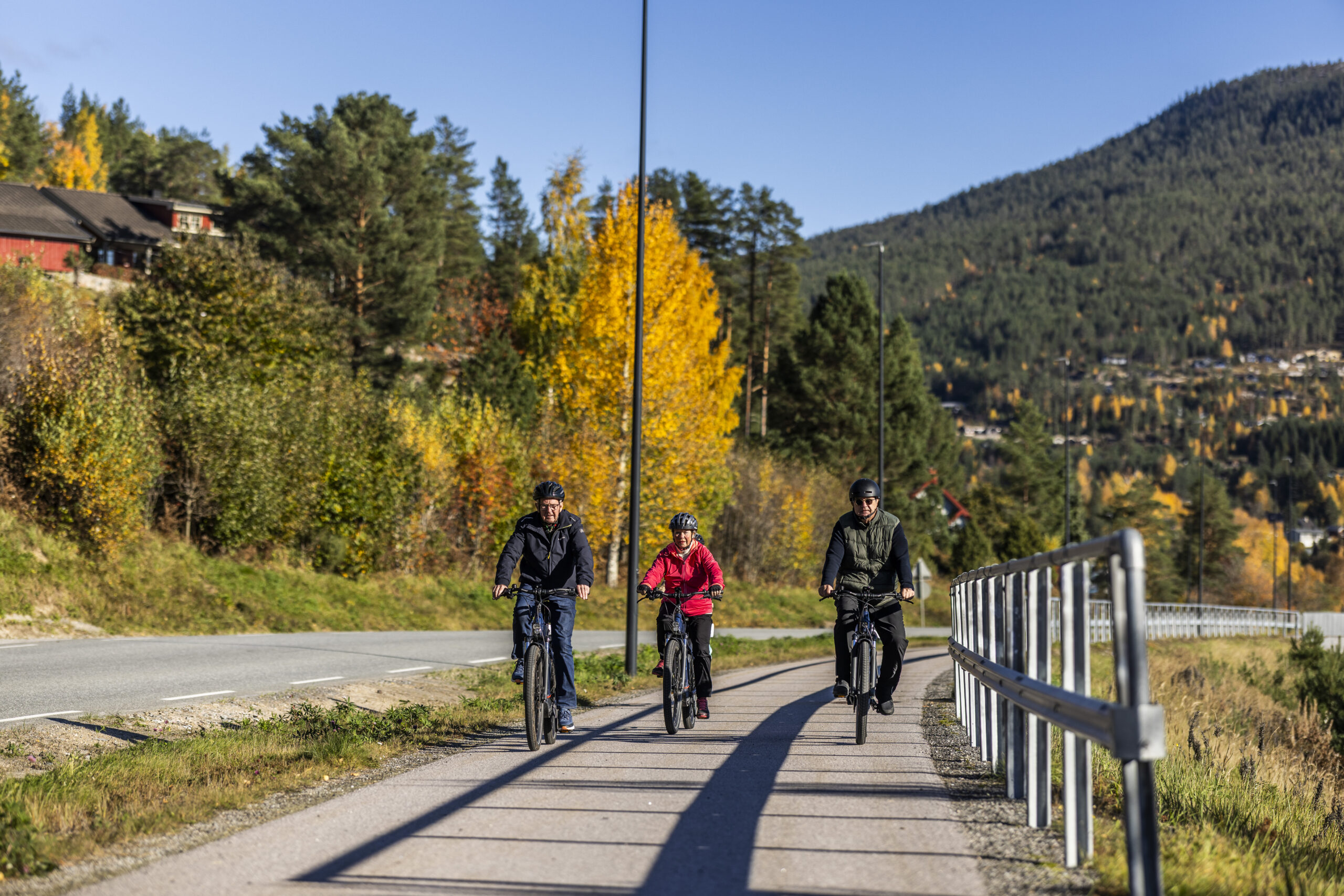 Vrådal_RAISFOTO_C2__4673, sykkeltur mot Vrådal sentrum